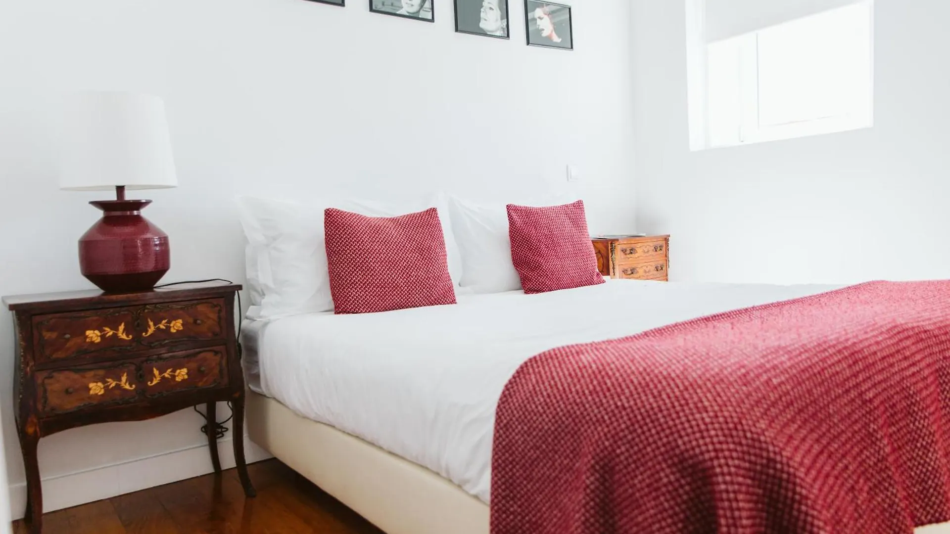 ליסבון 54 Santa Catarina Apartments פורטוגל