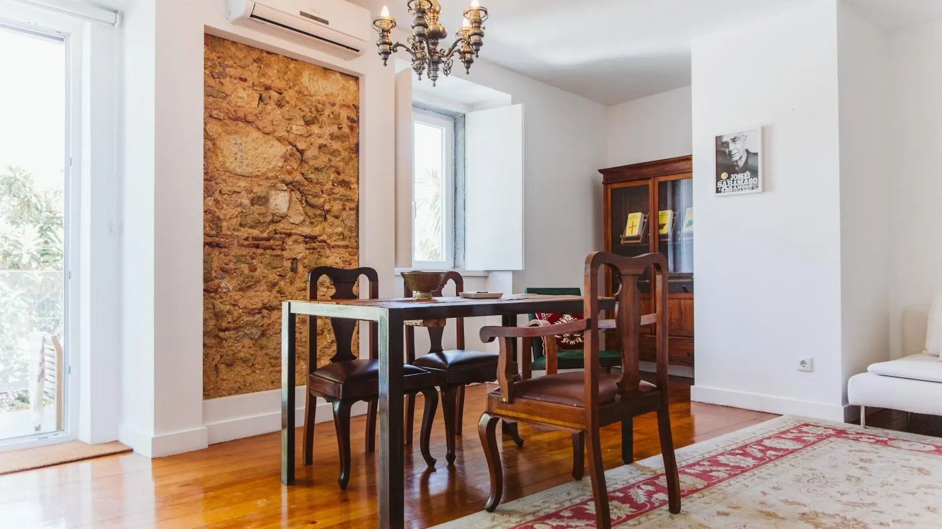 ליסבון 54 Santa Catarina Apartments פורטוגל